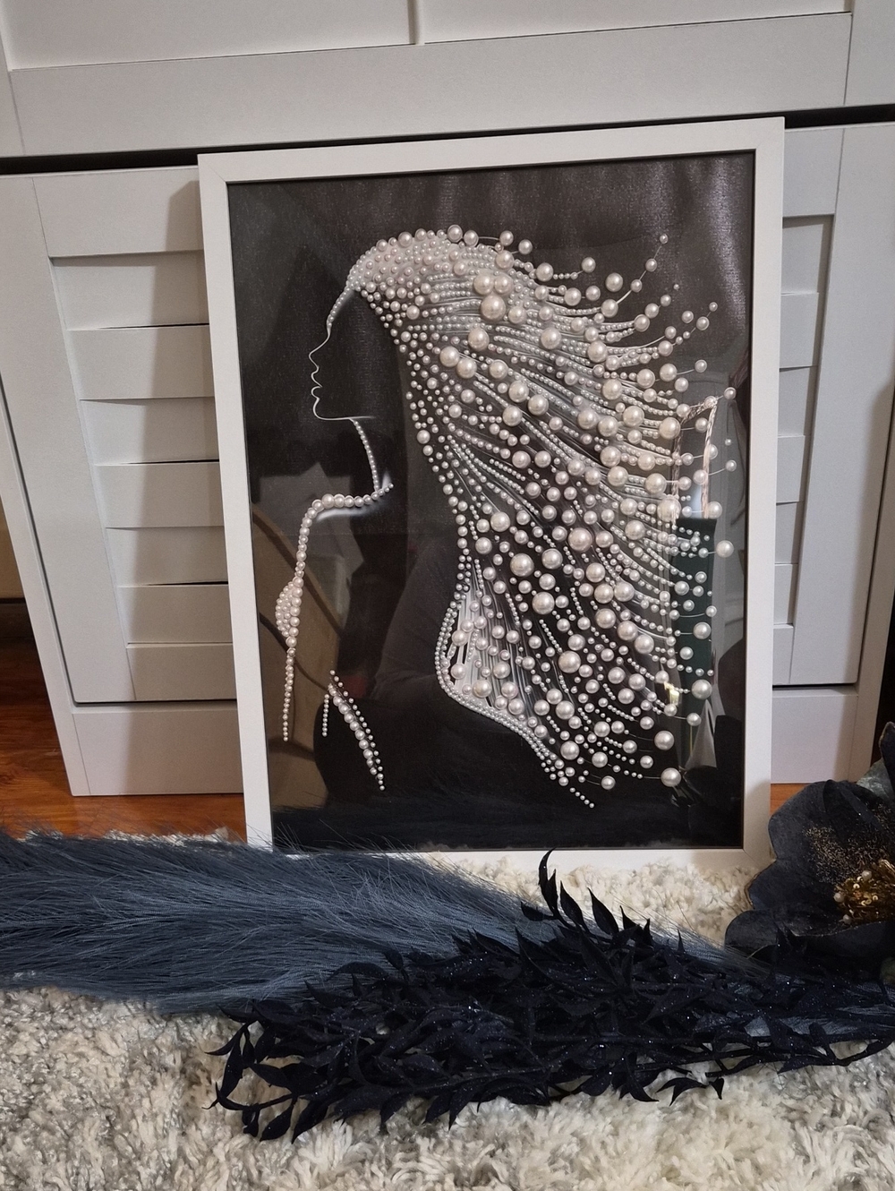 Pearl Silhouette Wall Art - Diamond Painting , White Frame 13 Inch X 17 Inch